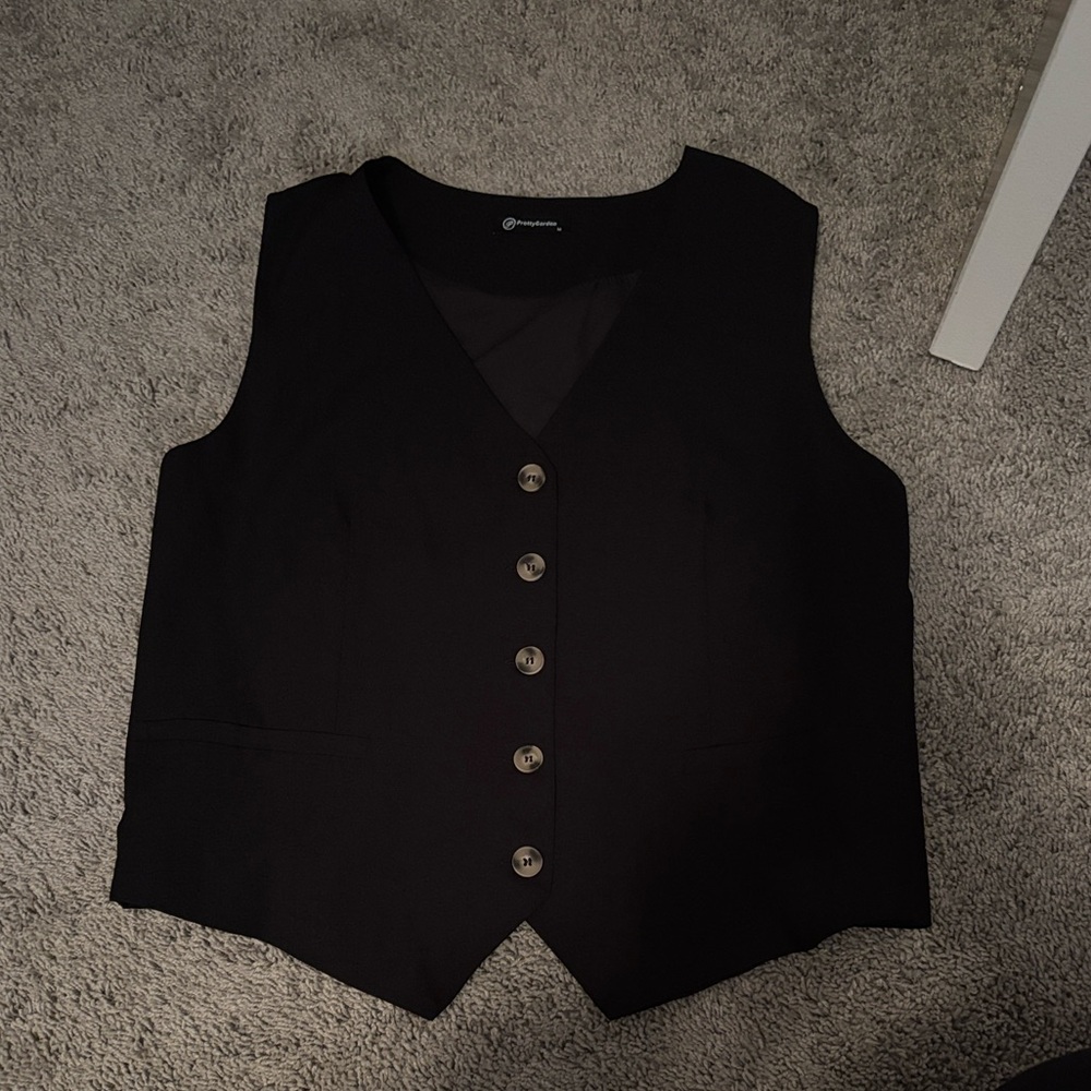 Black Button Down Sleeveless Top - image 1